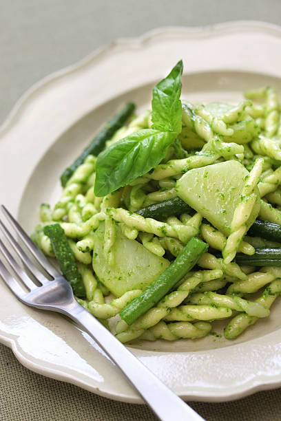 Ristorante pasta al pesto genova